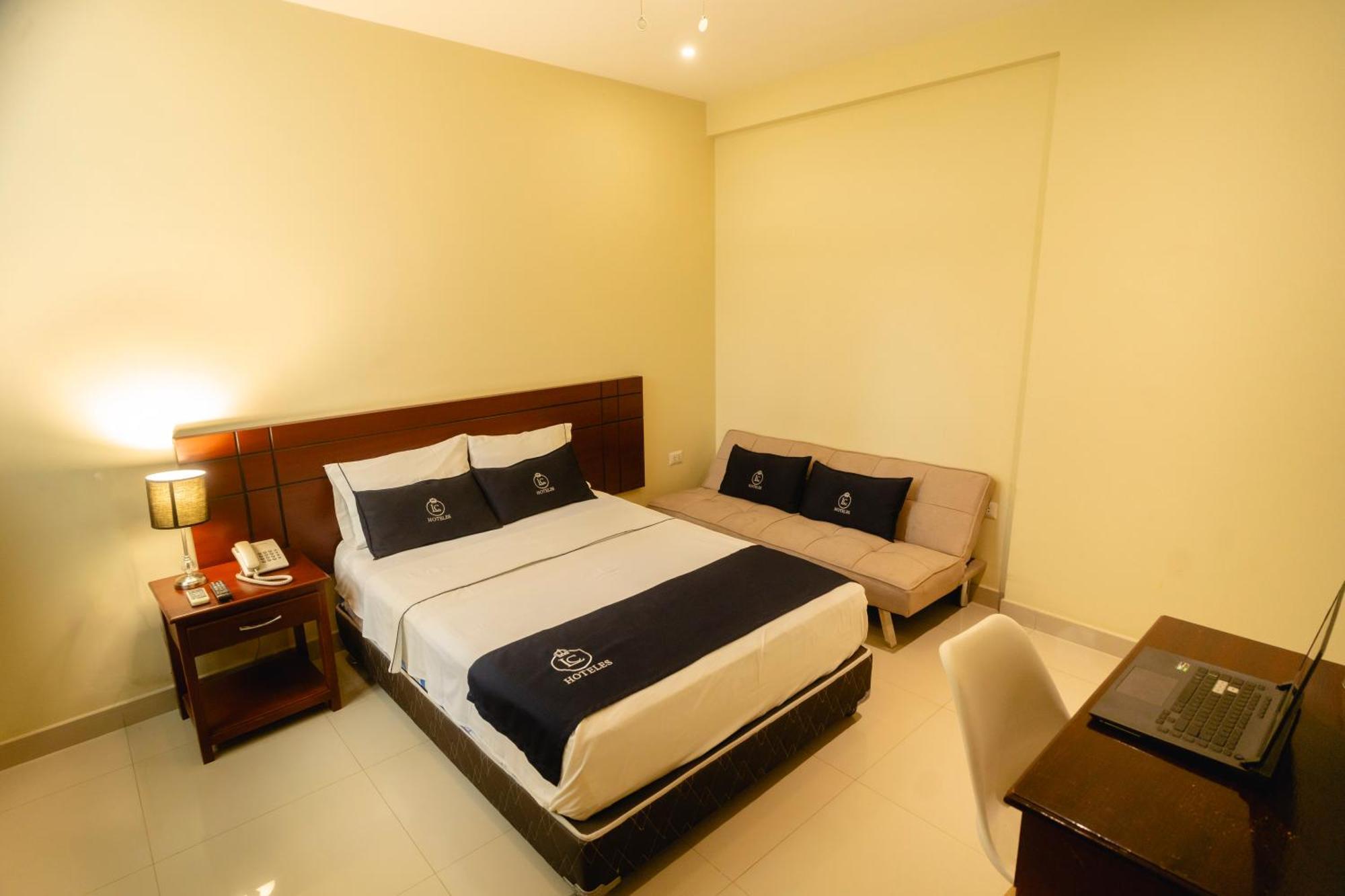 Lc Hoteles Piura Exterior photo
