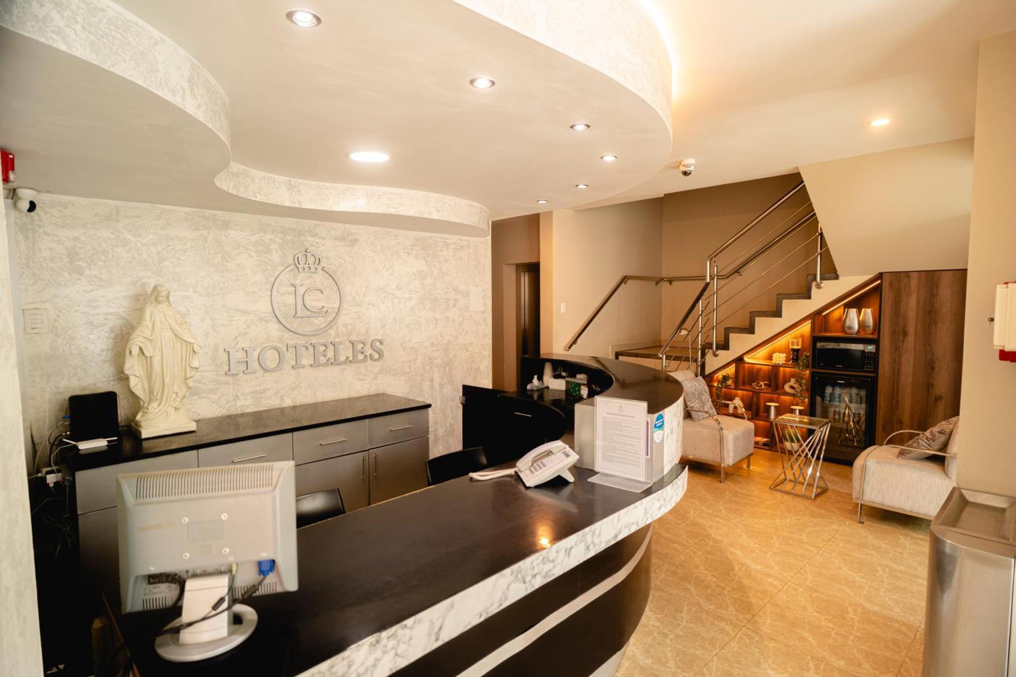Lc Hoteles Piura Exterior photo