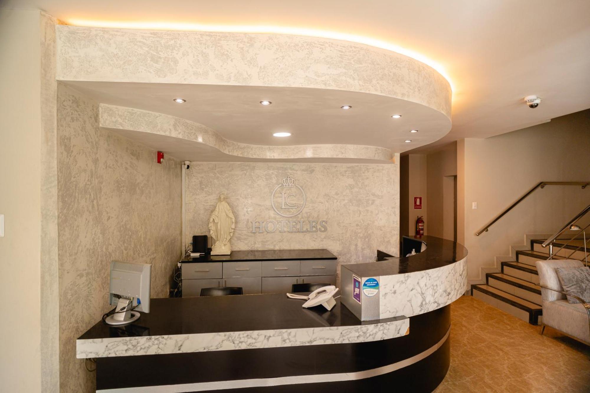 Lc Hoteles Piura Exterior photo