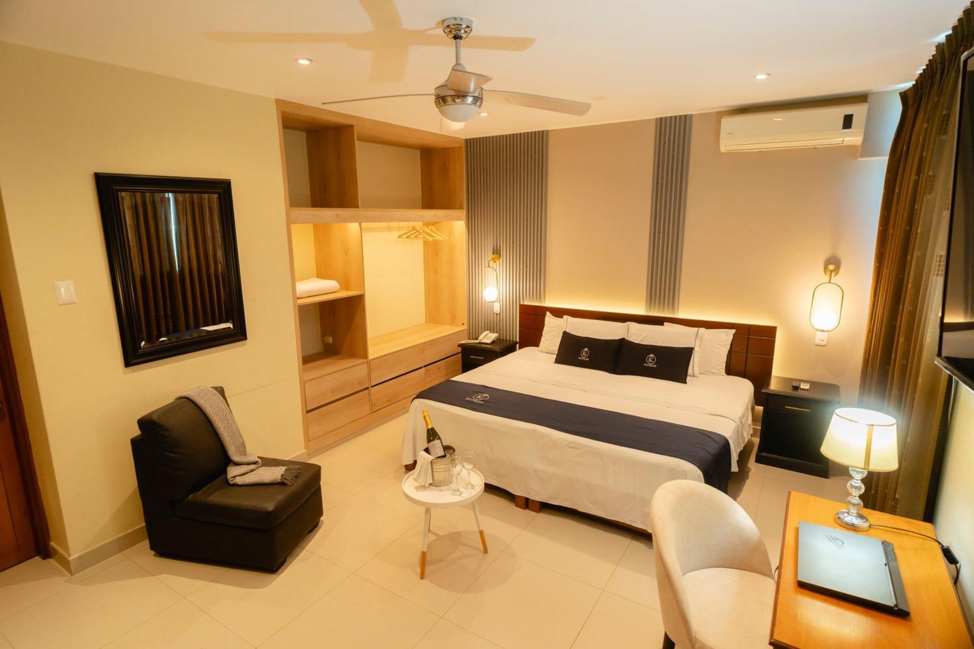 Lc Hoteles Piura Exterior photo
