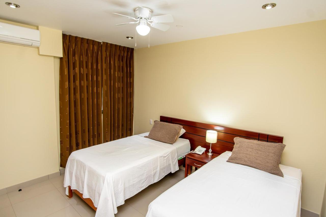 Lc Hoteles Piura Exterior photo