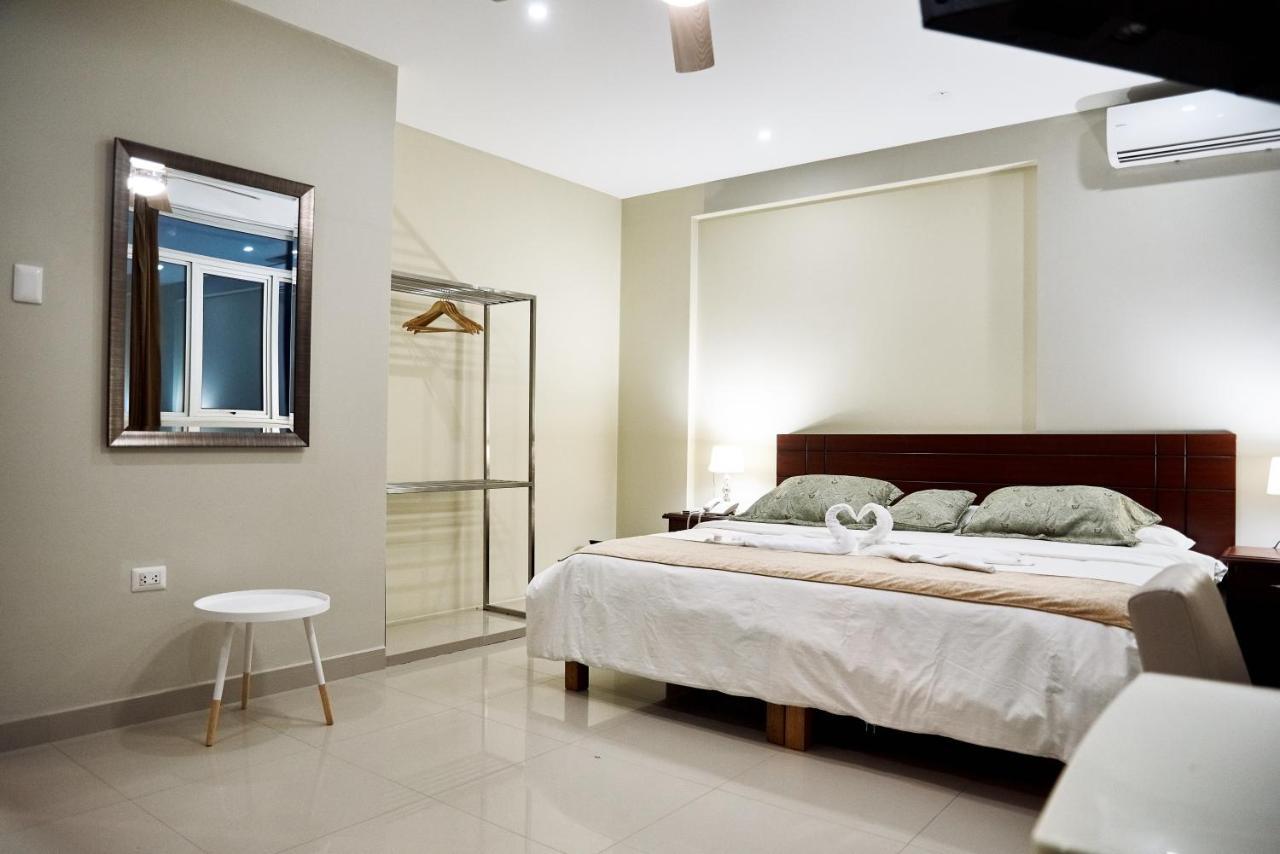 Lc Hoteles Piura Exterior photo